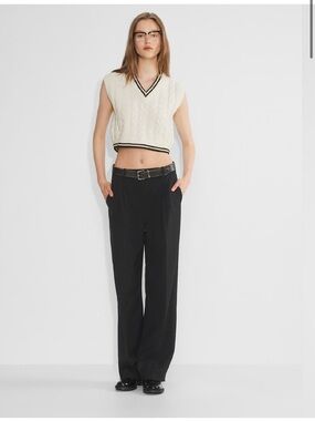 Aritzia Sunday Best Winston Sweater Vest in Ivory Size XXS